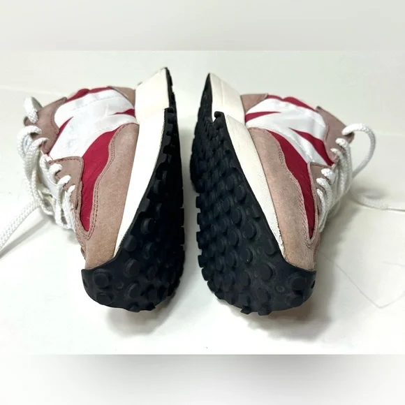 New Balance 327, in a white, pink, and red colorway size 7.5 - Picture 4 of 14